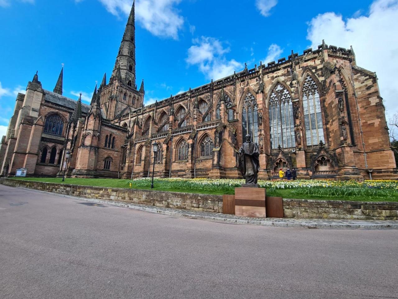 Samuels' A Duplex Apartment By Spires Accommodation In Lichfield City Centre Eksteriør bilde