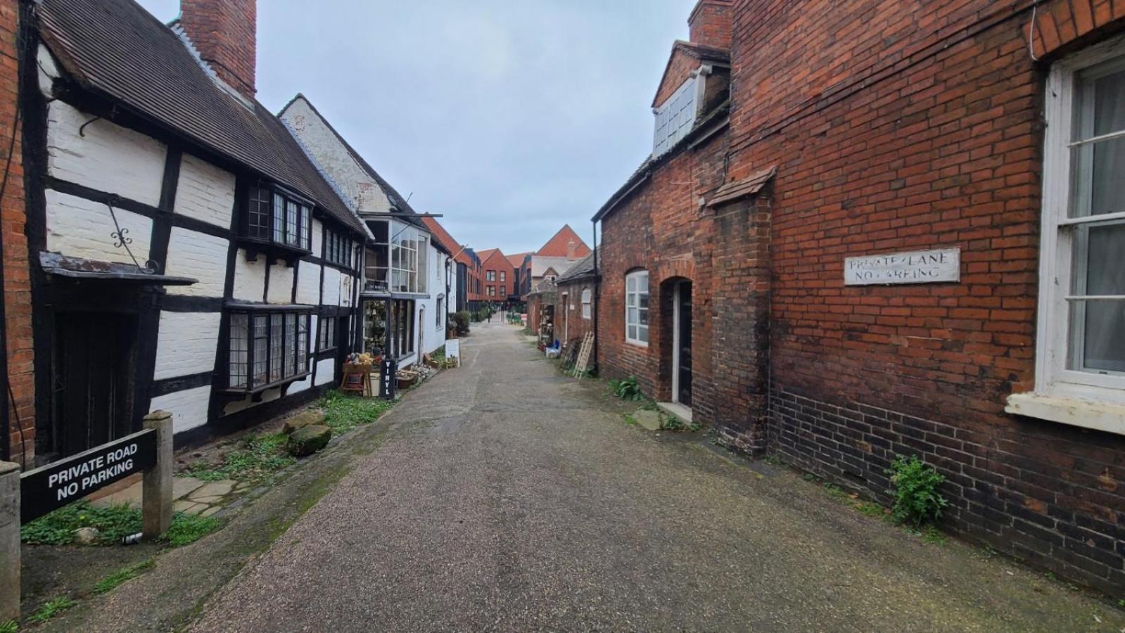 Samuels' A Duplex Apartment By Spires Accommodation In Lichfield City Centre Eksteriør bilde