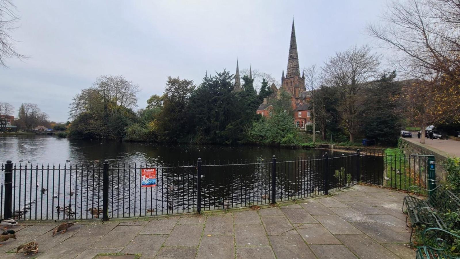 Samuels' A Duplex Apartment By Spires Accommodation In Lichfield City Centre Eksteriør bilde